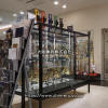 有名楽器店様の「管楽器展示販売用ショーケース（楽器ケース）」としてのアルミ枠ガラスショーケースの納品実例