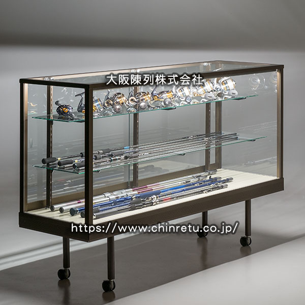 製品サンプル展示用／アルミ枠ガラスショーケースのご利用例