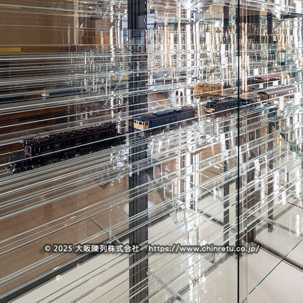 �S���͌^�W���p�^���Г������d�t���R���N�V�����P�[�X�i�����g��ʐ^�j