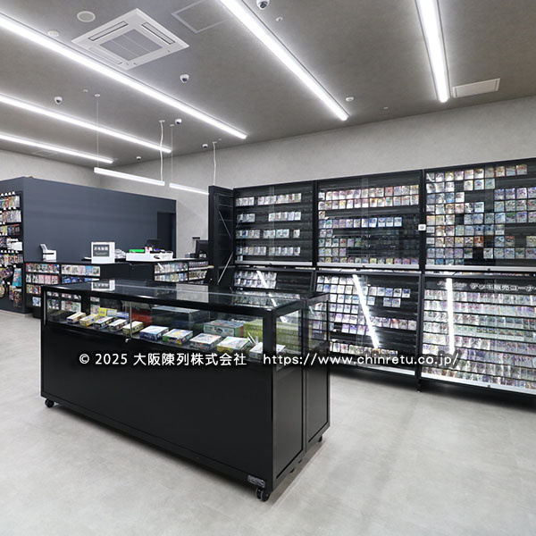 �g���[�f�B���O�J�[�h�V���b�v�l���^�g���J�P�[�X�̔[�i�����ʐ^2