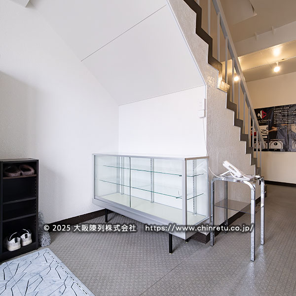 ���[�J�[�l���^���֕t�߂ւ̐��i�T���v���P�[�X�̔[�i�����ʐ^