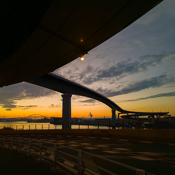 ���s���̗[�i