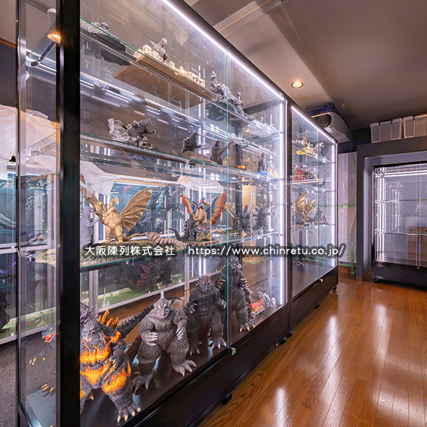 特撮フィギュア展示用／アルミ枠大型コレクションケース