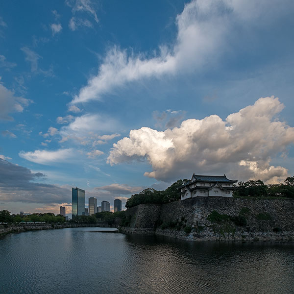 大阪城西外濠と乾櫓