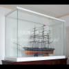 個人のお客様からご依頼を頂きました「帆船展示用コレクションケース（帆船ケース）」の製作販売実例です。　※写真の帆船は「カティサーク」です。