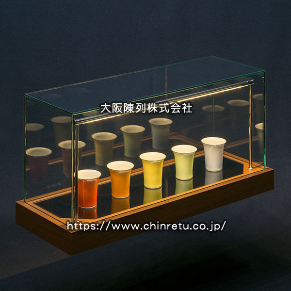 LED���C���Ɩ��t���^���R���N�V�����P�[�X�̐������