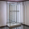 トロフィーケースとしてのアルミ枠ガラスショーケースの納品実例です。